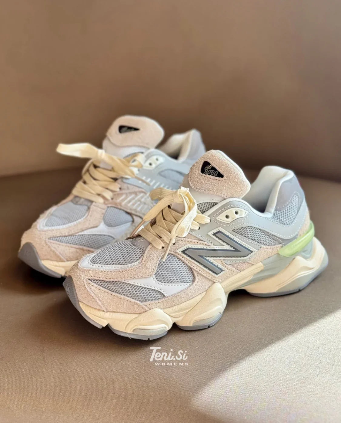 New Balance 9060