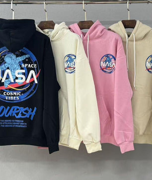 Sweat à Capuche “Graphique”