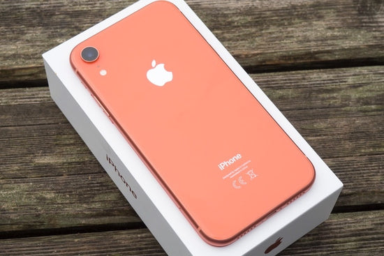 A. Iphone XR 128 GB