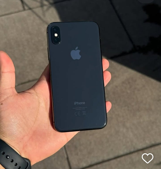 A. Iphone XR 128 GB