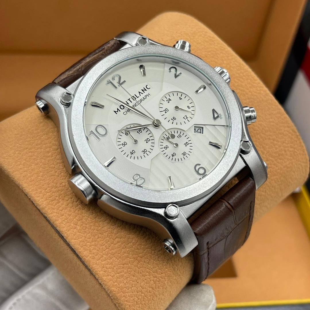 Montblanc en cuir chronographe