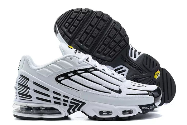 Air Max Plus Light Smoke Grey Metallic Silver 3