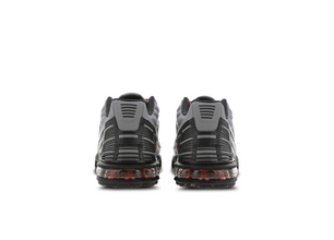 Air Max Plus Light Smoke Grey Metallic Silver 3