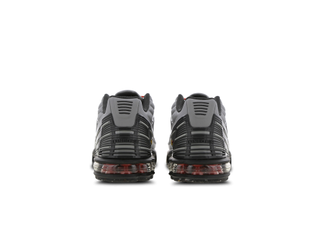 Air Max Plus Light Smoke Grey Metallic Silver 3
