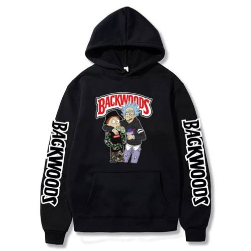 Jones porte un sweat à capuche tendance Rick et Morty Backwoods