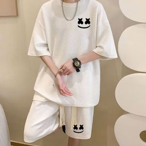 Ensemble 2 en 1 pour homme, t-shirt à manches courtes et short imprimé smiley - blanc