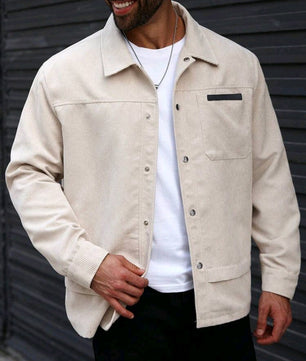 Veste décontractée boutonnée à poches sur le devant pour homme Manfinity Homme, grande taille