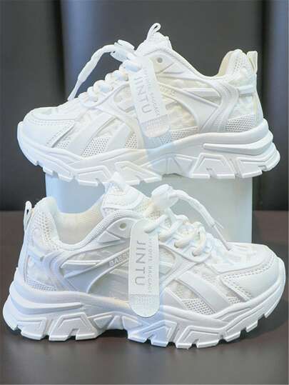 Nouvelle chaussures de sport